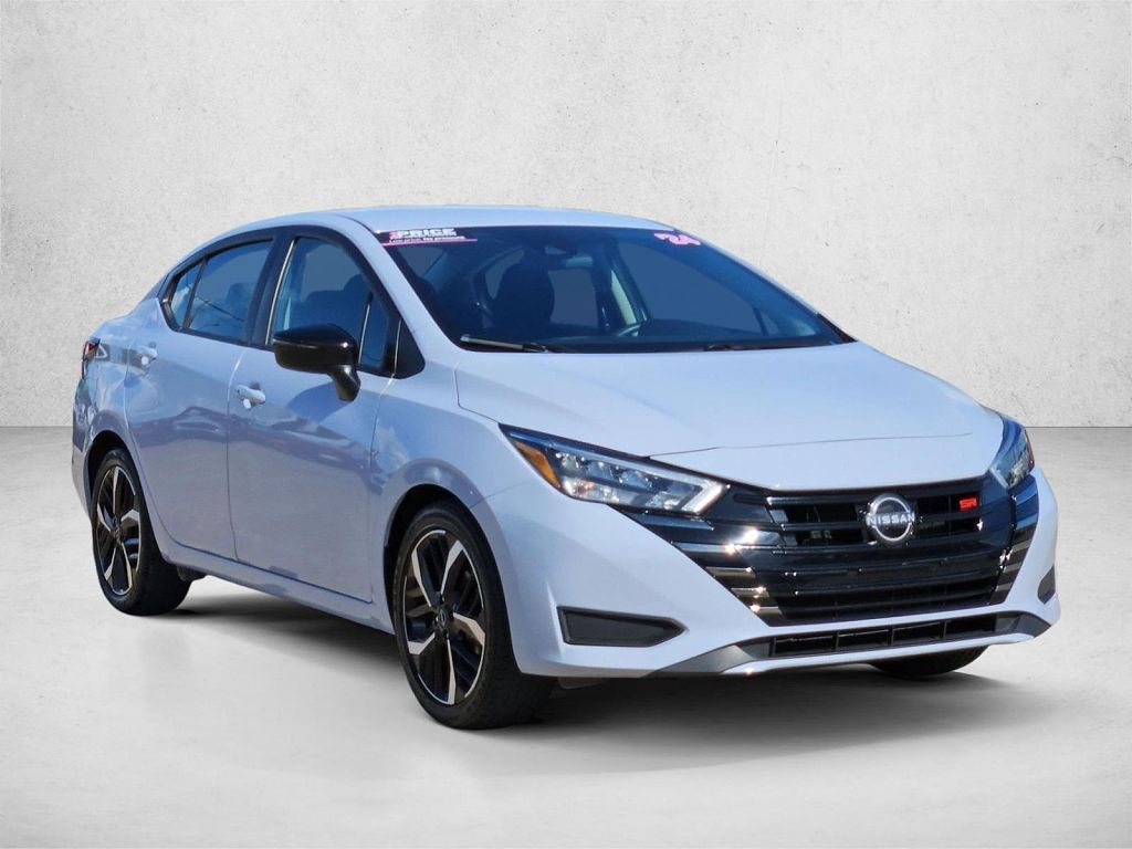 2024 Nissan Versa SR