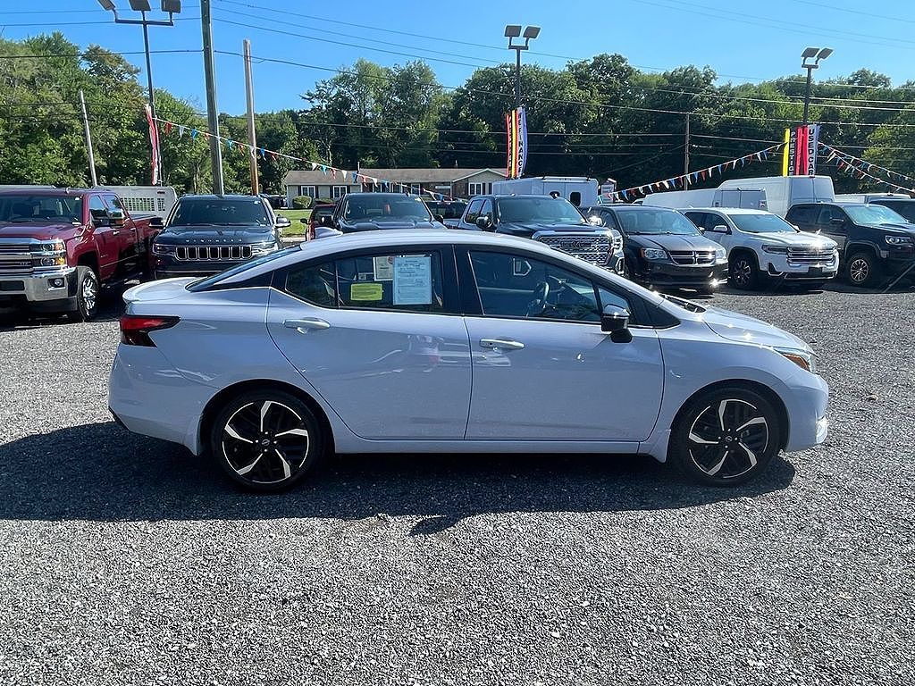 2024 Nissan Versa SR