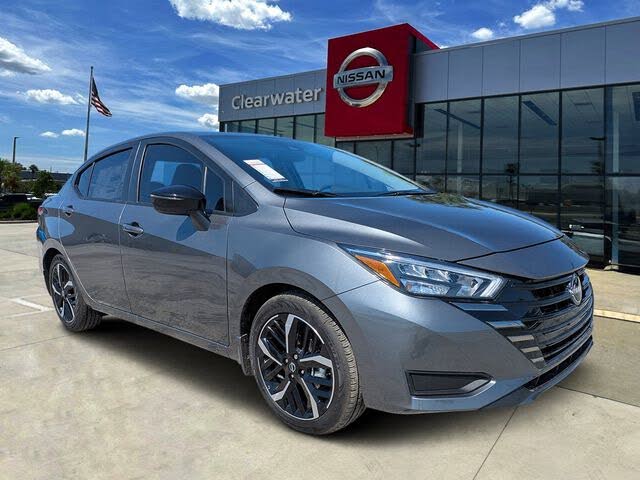 2025 Nissan Versa SR