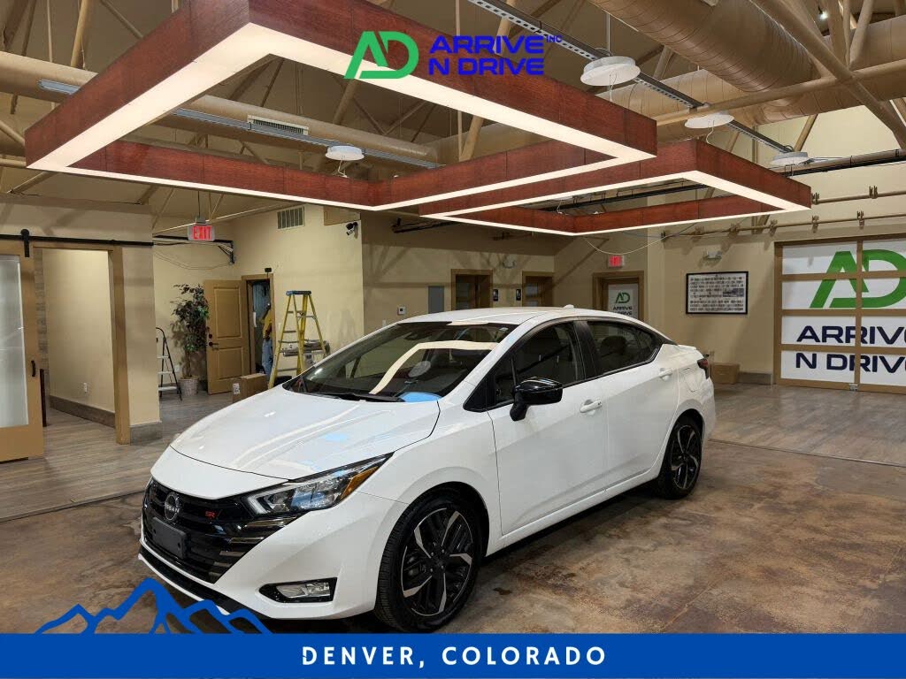 2024 Nissan Versa SR