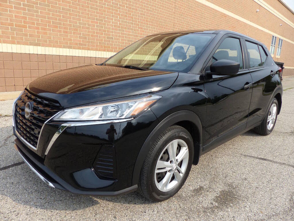 2024 Nissan Kicks S
