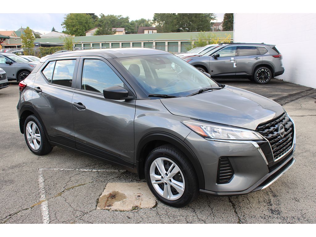 2024 Nissan Kicks S