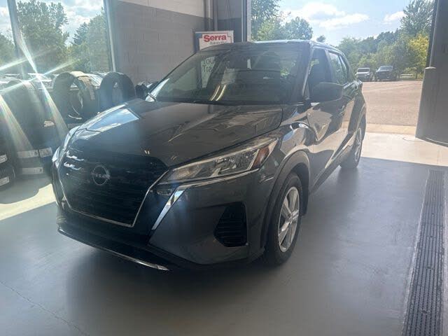 2025 Nissan Kicks