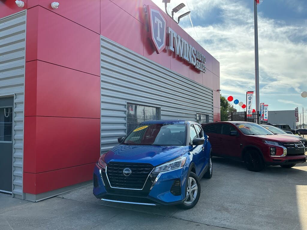 2022 Nissan Kicks S