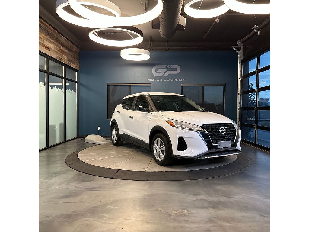 2022 Nissan Kicks S