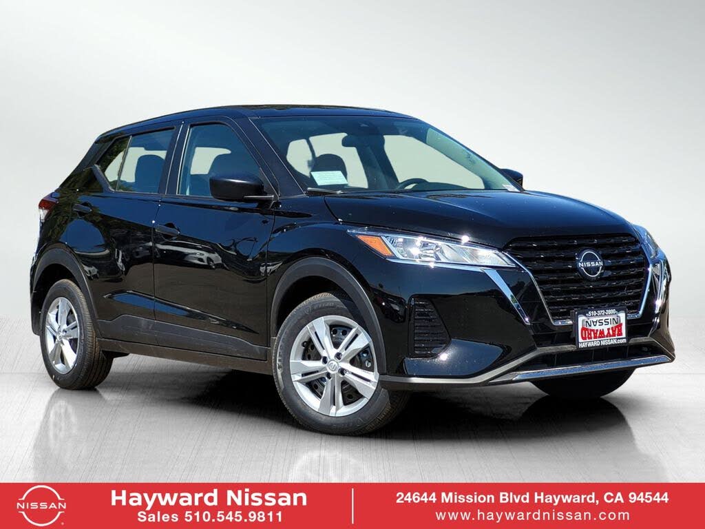 2025 Nissan Kicks Play