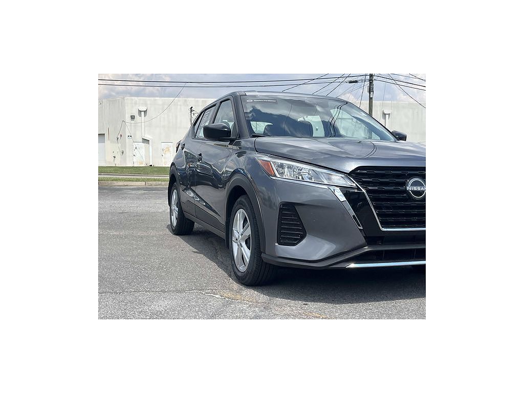 2025 Nissan Kicks
