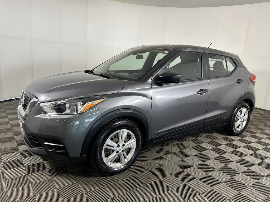 2020 Nissan Kicks S