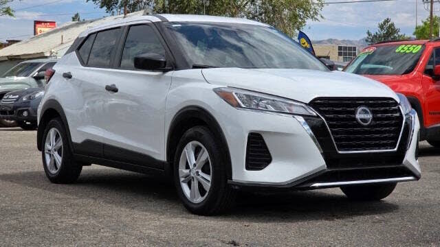2024 Nissan Kicks S