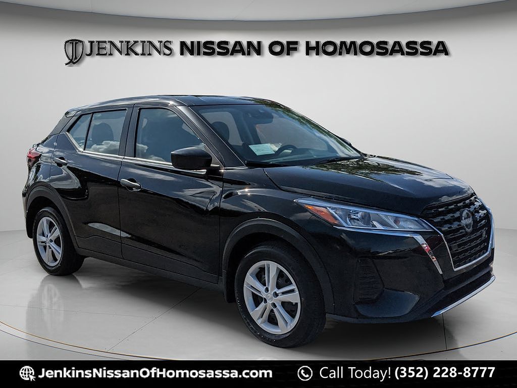 2025 Nissan Kicks Play S