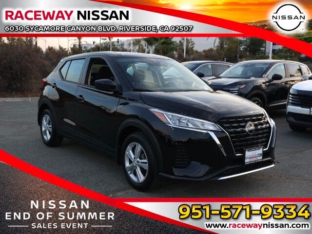 2025 Nissan Kicks Play