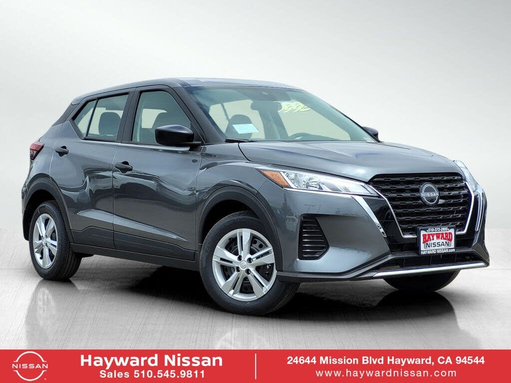 2025 Nissan Kicks Play