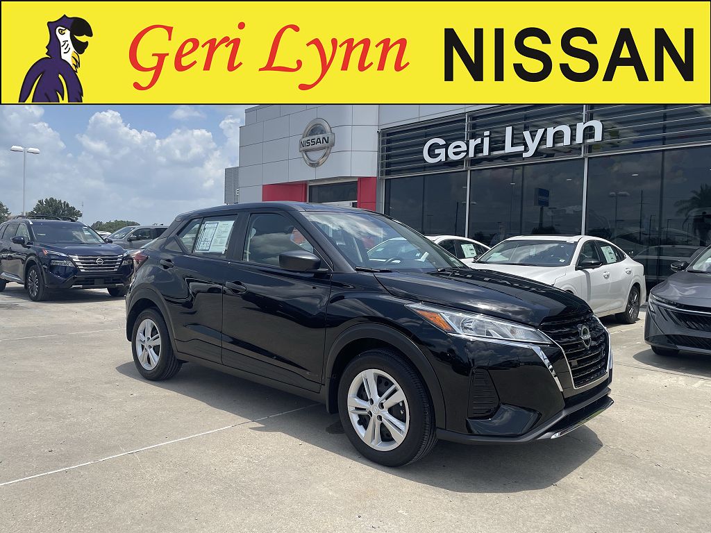 2025 Nissan Kicks S