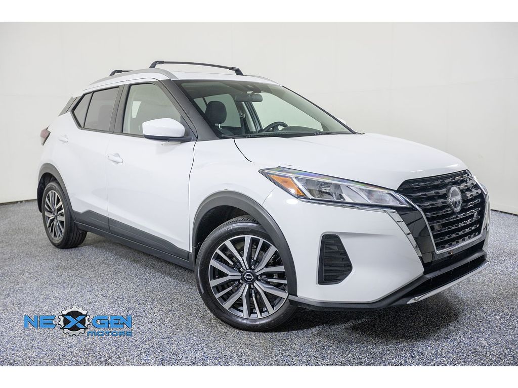 2023 Nissan Kicks SV