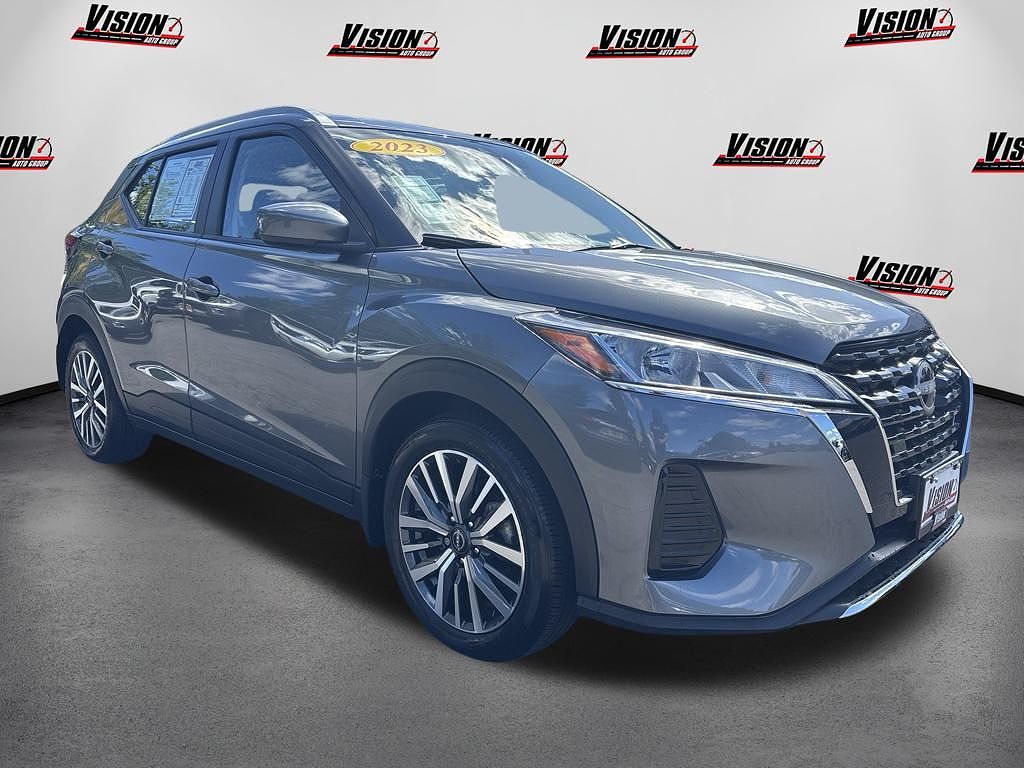 2023 Nissan Kicks SV