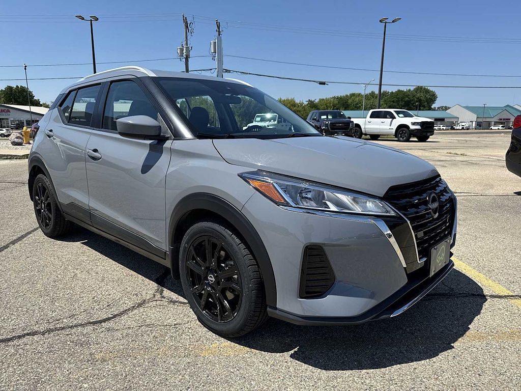 2023 Nissan Kicks SV