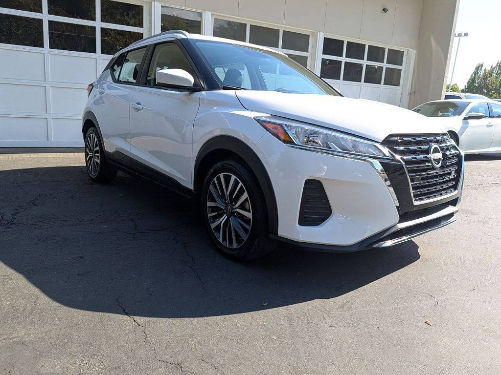 2023 Nissan Kicks SV