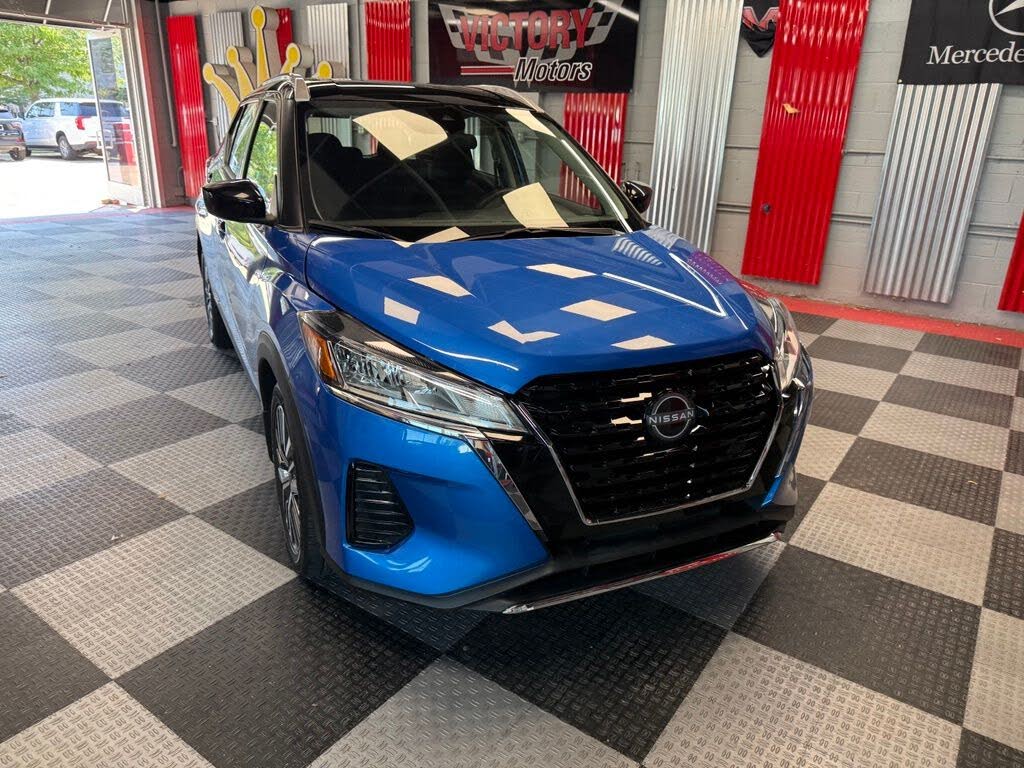2023 Nissan Kicks SV