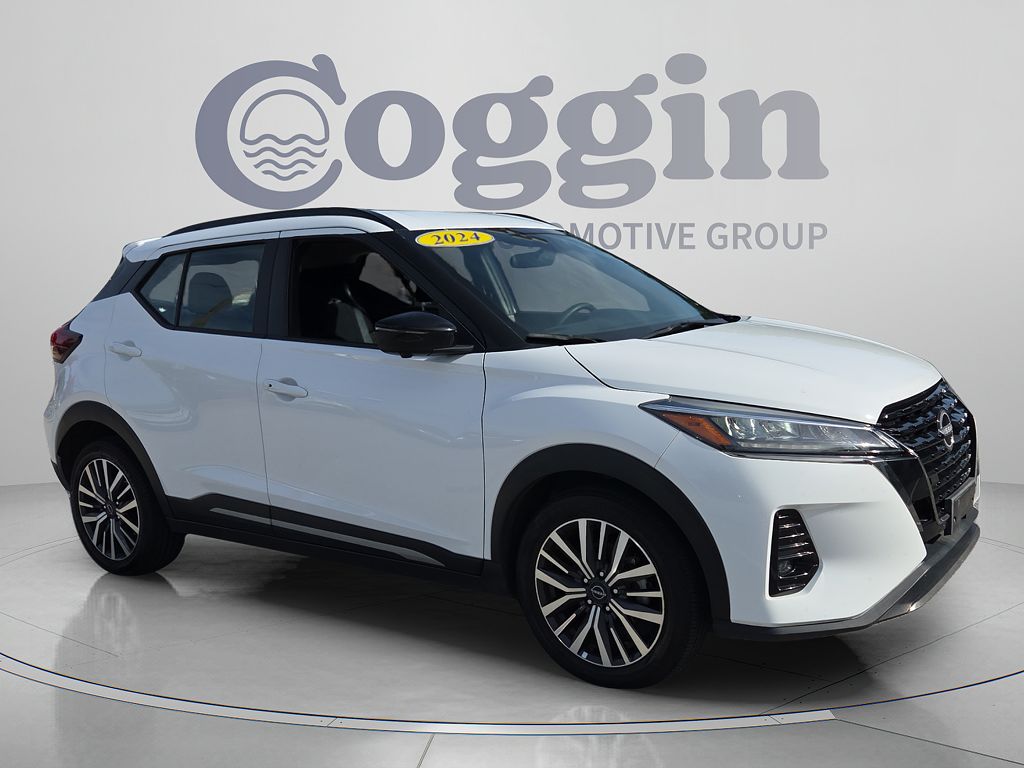 2024 Nissan Kicks SR