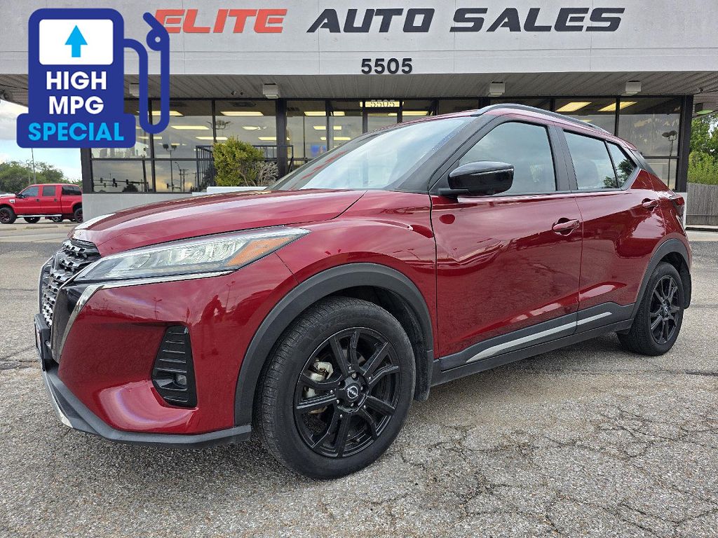 2024 Nissan Kicks SR