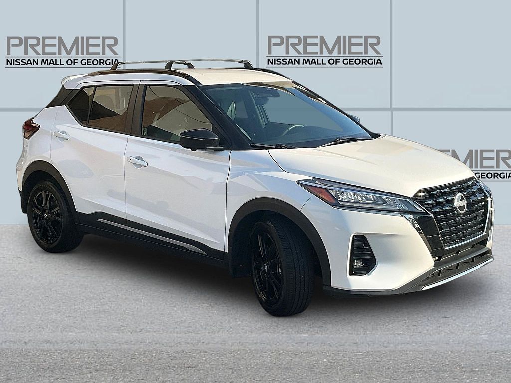 2024 Nissan Kicks SR