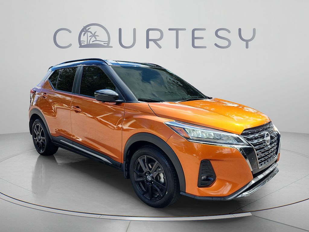 2024 Nissan Kicks SR