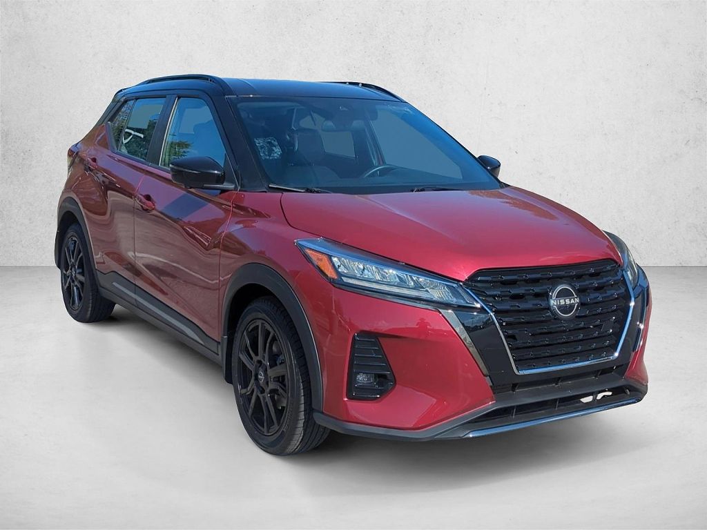 2023 Nissan Kicks SR