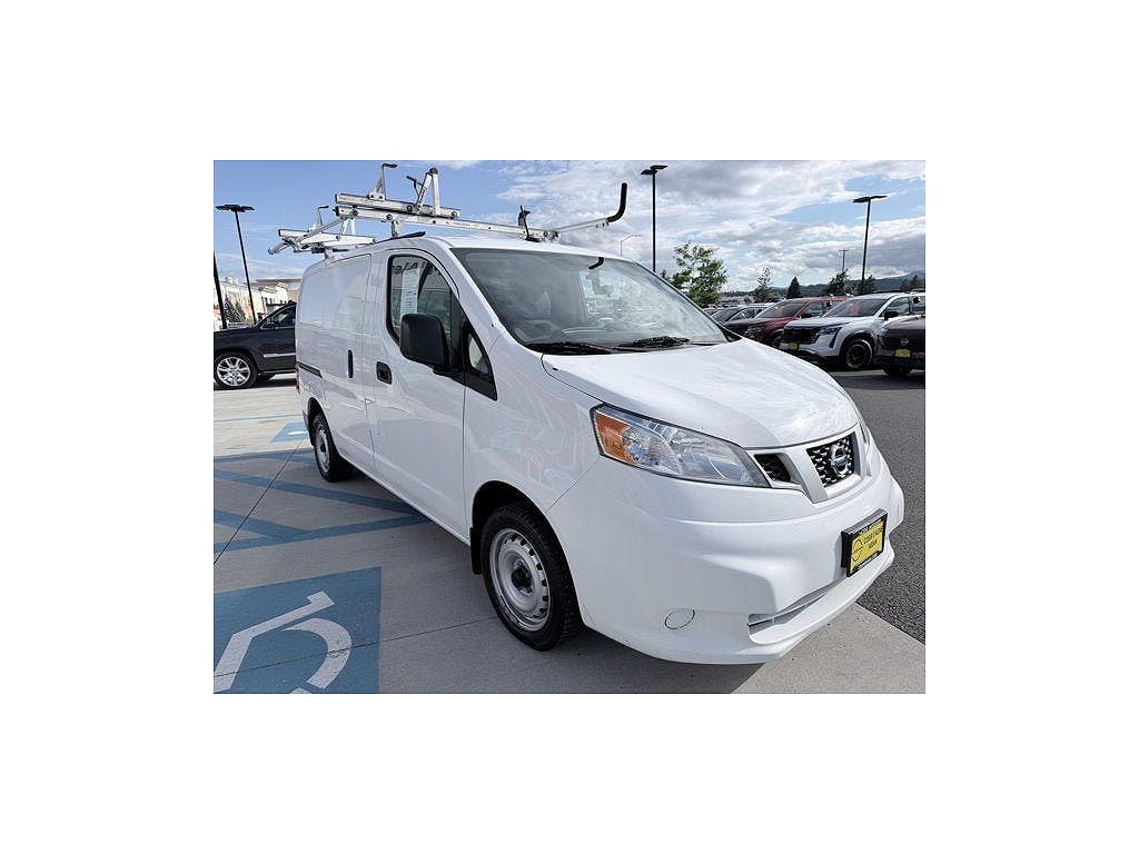 2020 Nissan NV200 SV