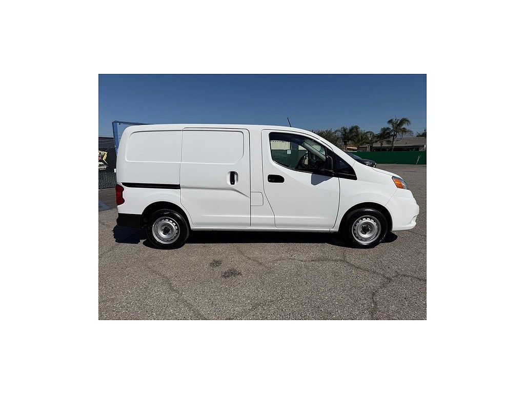 2021 Nissan NV200 S