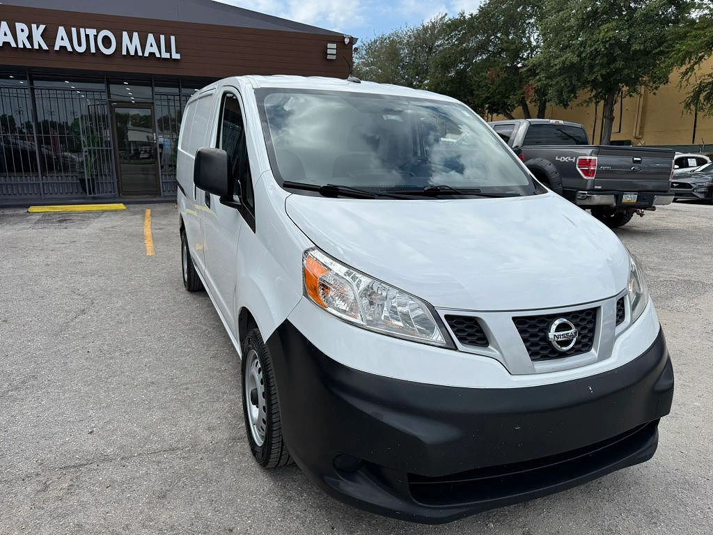 2020 Nissan NV200 SV