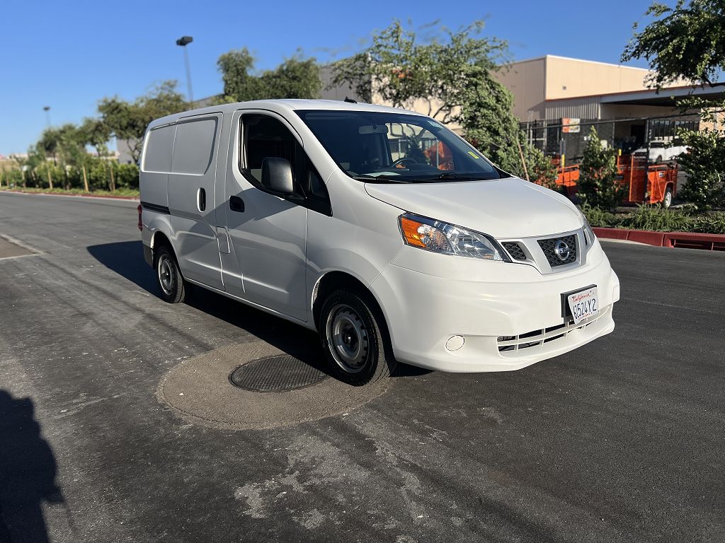 2020 Nissan NV200 SV