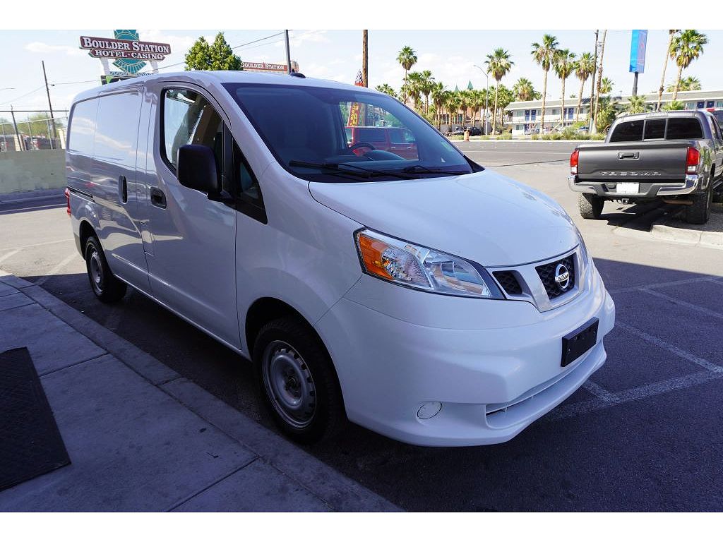 2020 Nissan NV200 SV