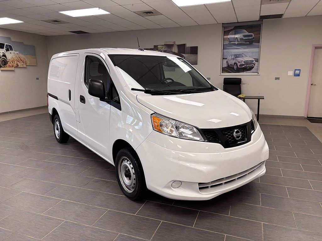 2021 Nissan NV200 S