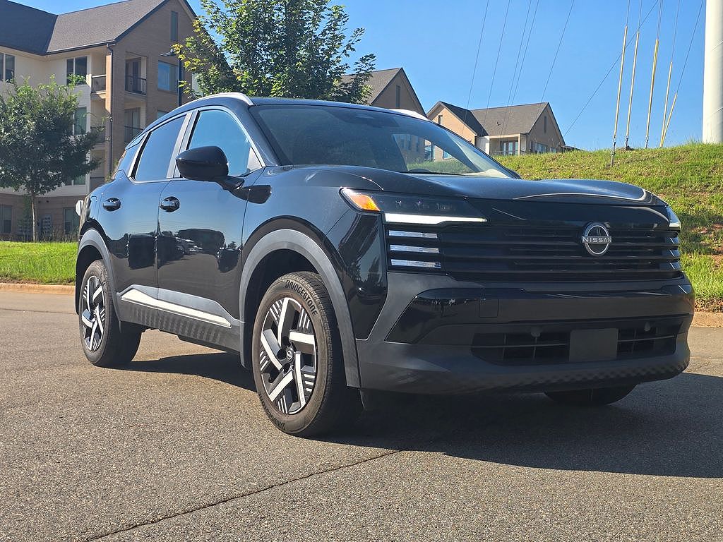 2025 Nissan Kicks SV