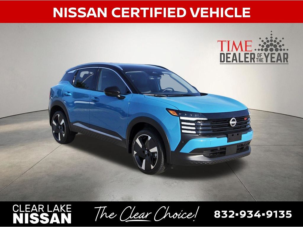 2025 Nissan Kicks SR