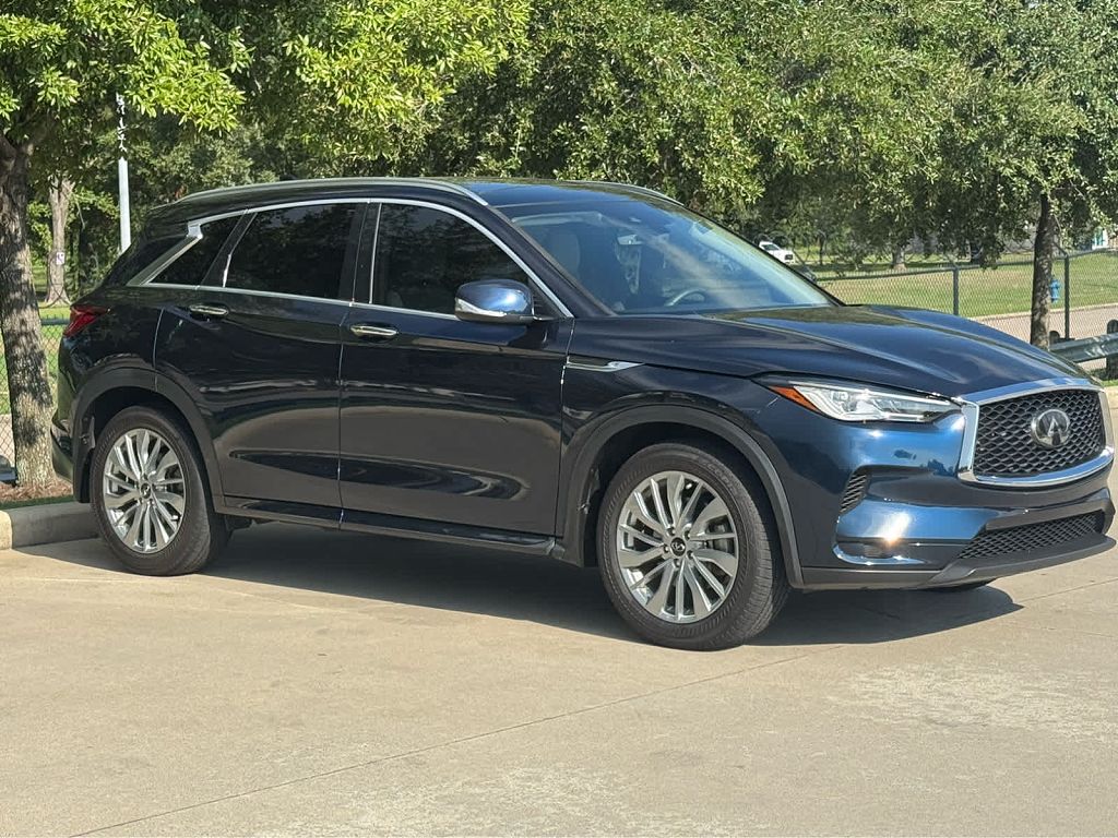2023 Infiniti QX50 LUXE