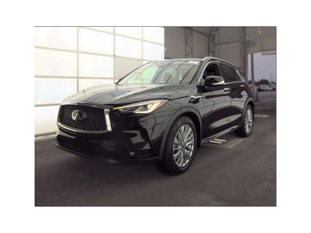 2023 Infiniti QX50 LUXE