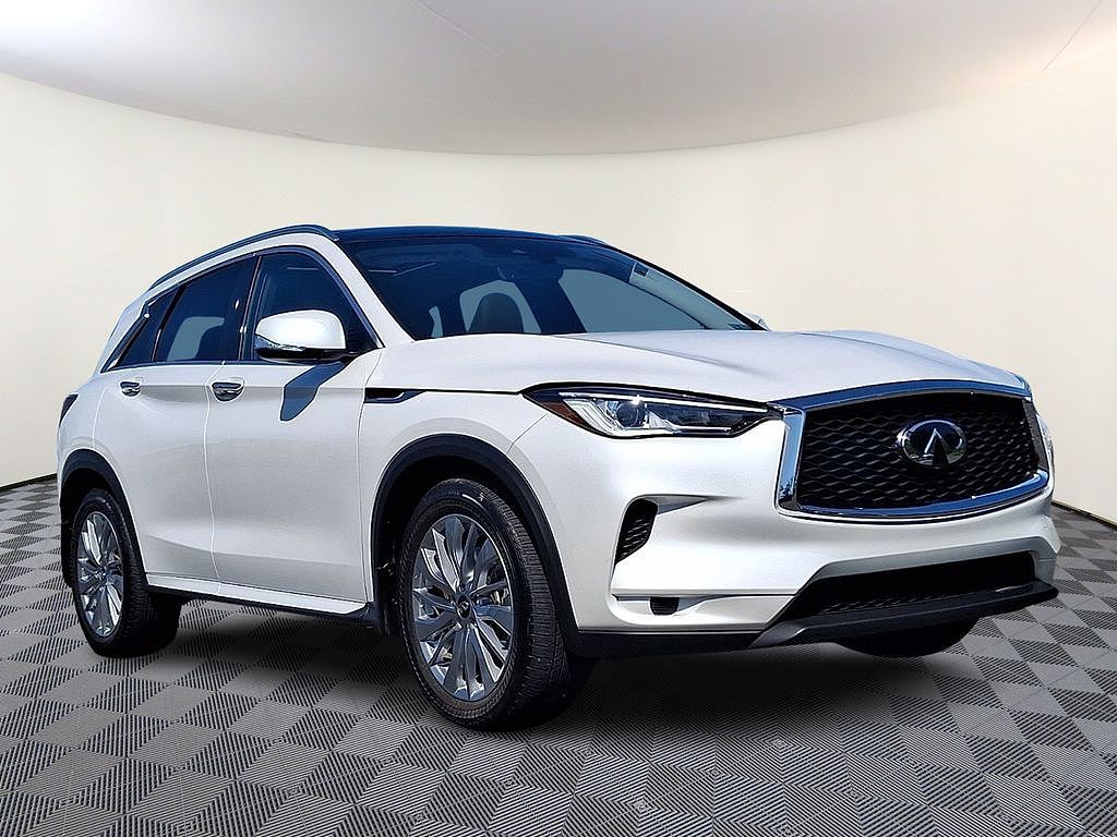 2023 Infiniti QX50 LUXE