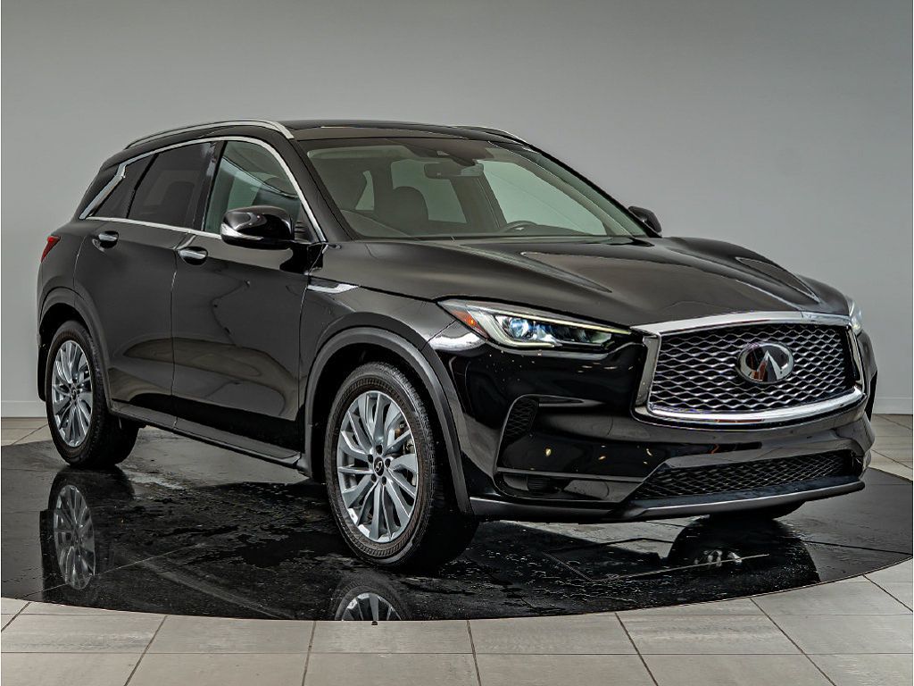 2023 Infiniti QX50 LUXE