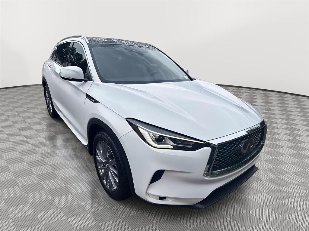 2025 Infiniti QX50 LUXE