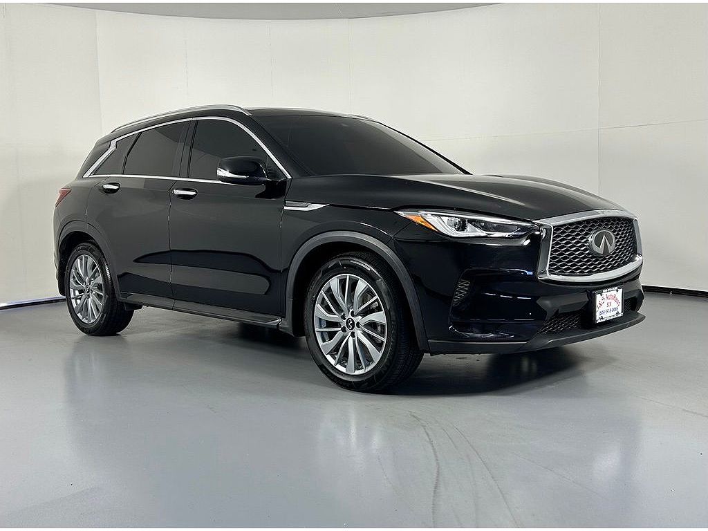 2023 INFINITI QX50 LUXE