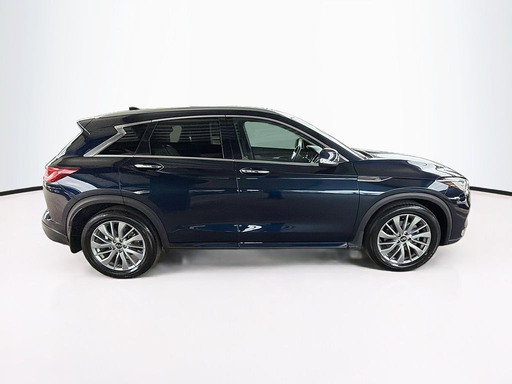 2024 Infiniti QX50 LUXE