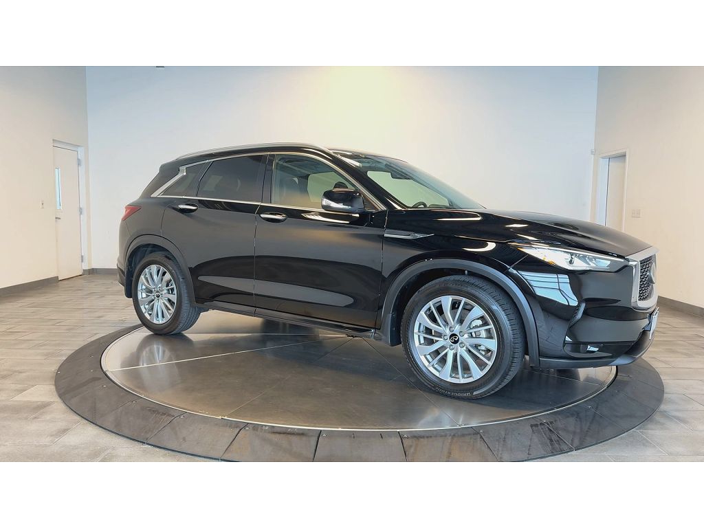 2025 Infiniti QX50 LUXE