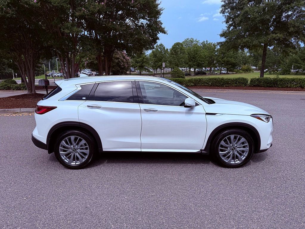 2024 Infiniti QX50 LUXE