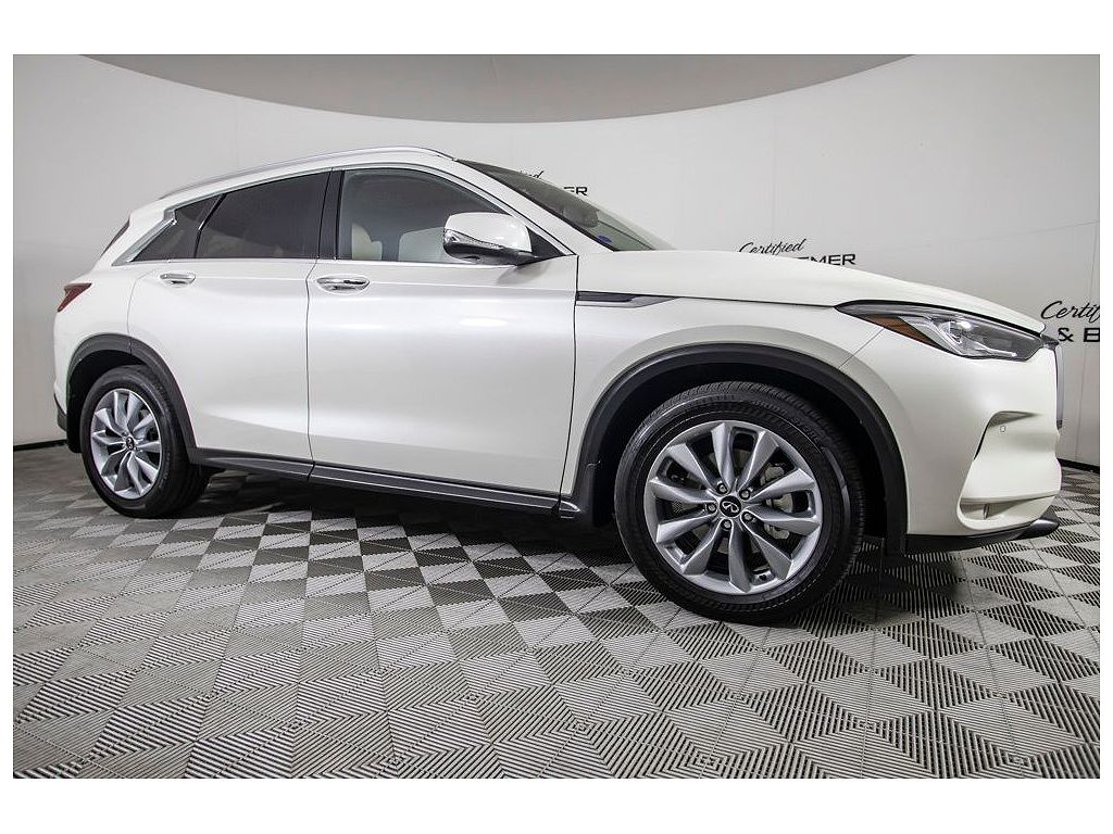 2022 Infiniti QX50 ESSENTIAL