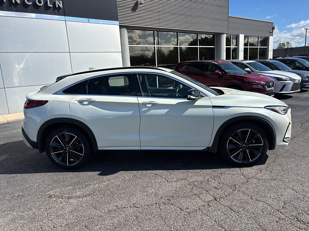 2022 INFINITI QX55 LUXE
