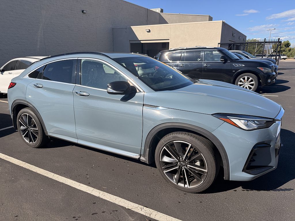 2023 INFINITI QX55 LUXE