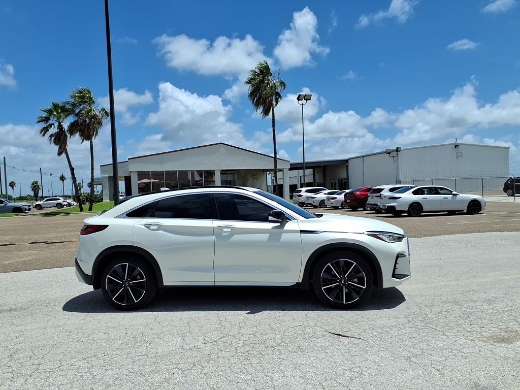 2023 Infiniti QX55 LUXE