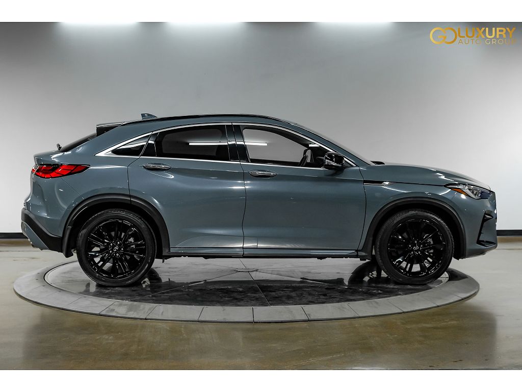 2023 INFINITI QX55  ESSENTIAL Package/Lifestyle Hitch/Illuminated Kick Plates
