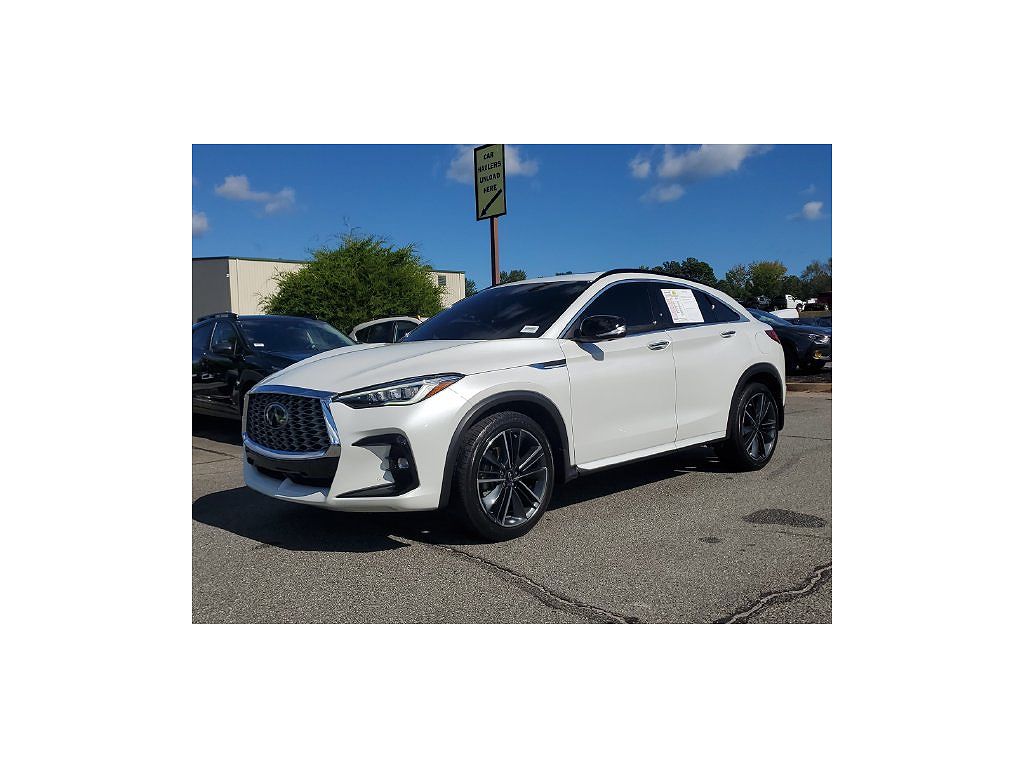 2025 INFINITI QX55 Essential